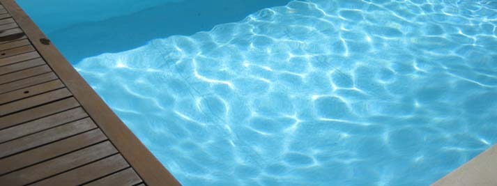 piscina-reflejos-estampados piscina-reflejos-estampados